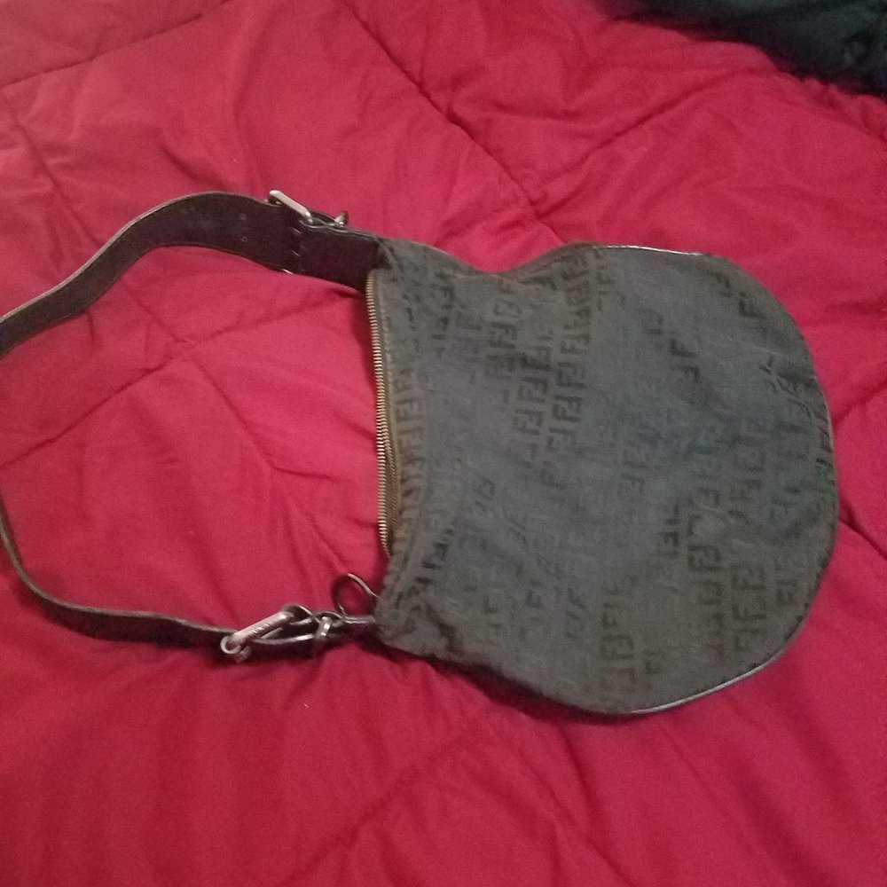 Handbag - Picture 2 of 4